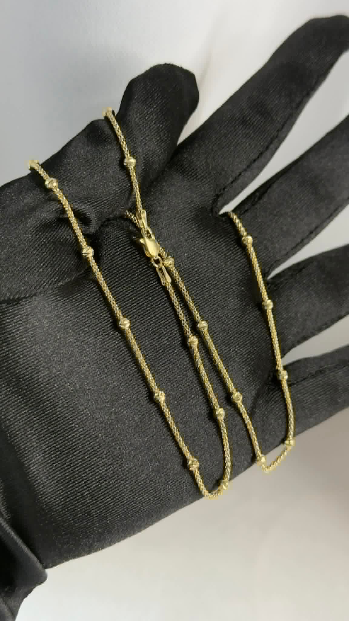 Fine gold satellite bead chain